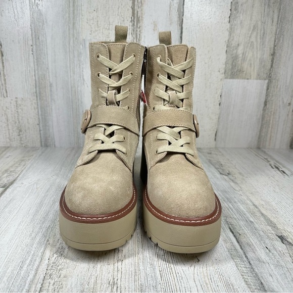 NEW Blondo Grayce Tan Waterproof Platform Lace Up Ankle Bootie #1230 - Picture 2 of 13